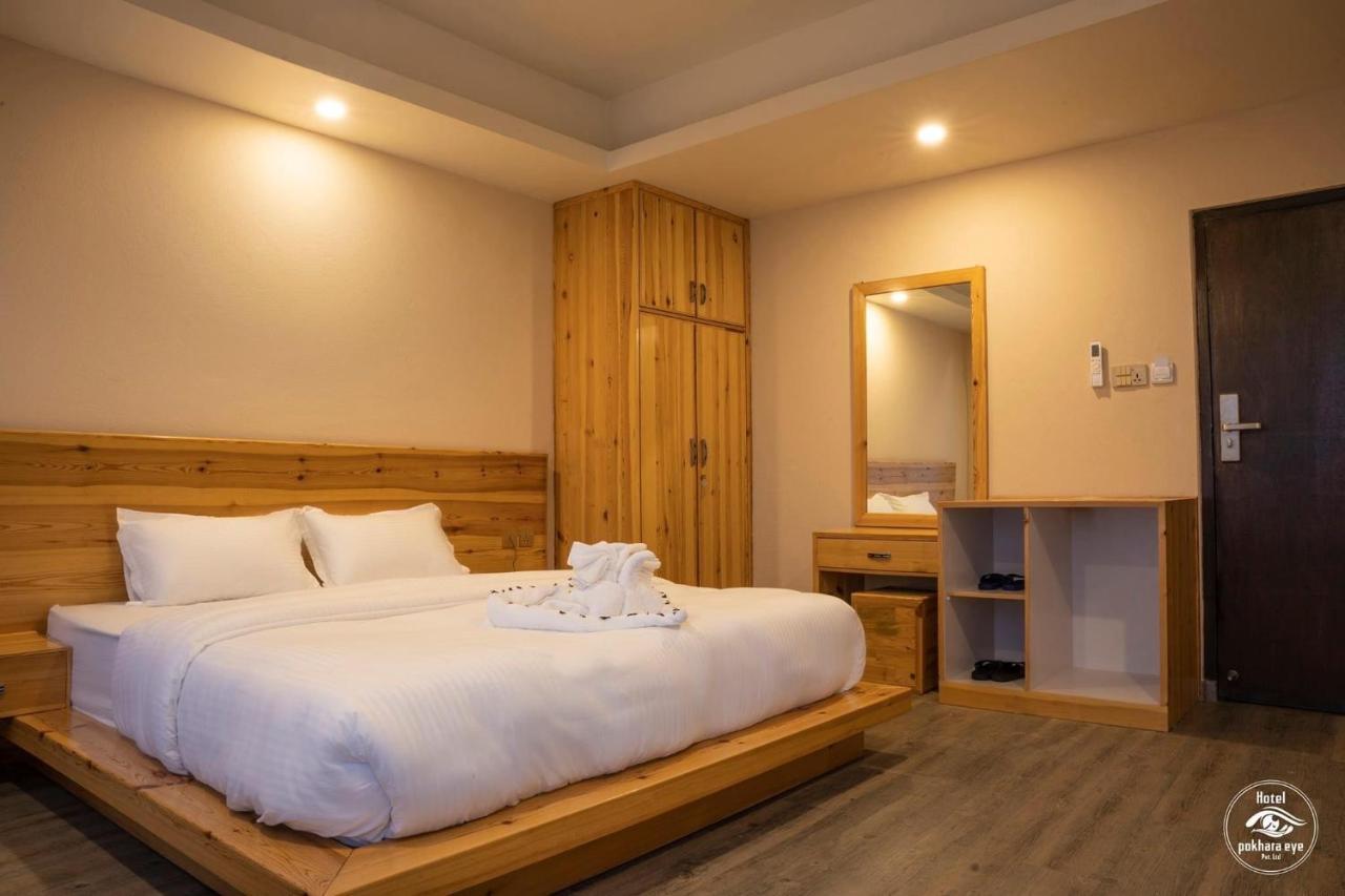 Hotel Pokharaeye Екстериор снимка